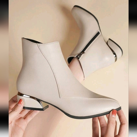 WomenPointedToe Metallic Shimmer Chunky Heel Beige Leather Zipper Fashion  Boots - Picture 1 of 5
